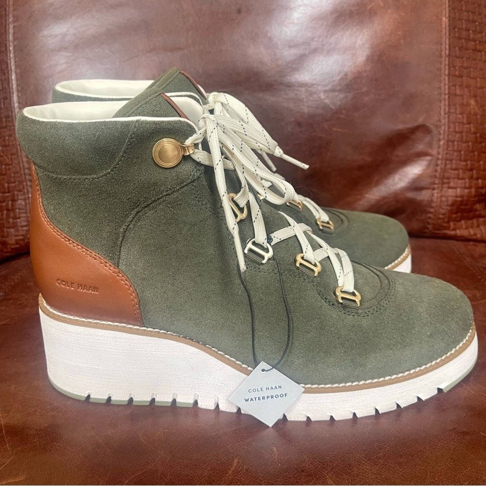NWT Cole Haan Grandexplore City Waterproof Wedge Boots
Size 10.5 - Picture 2 of 12